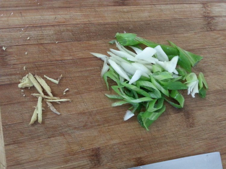 黄豆芽炒青笋