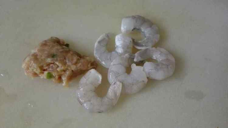 鲜虾肉排芝士汉堡