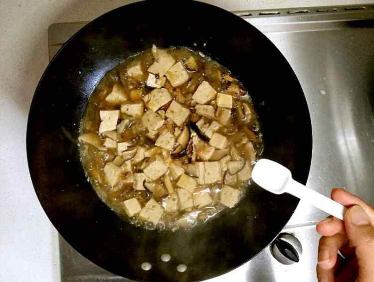 香菇肉末炖豆腐