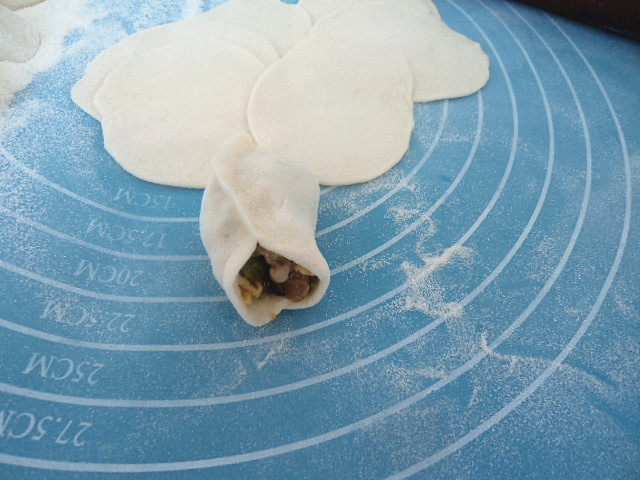 猪肉鸡蛋菠菜馅水饺