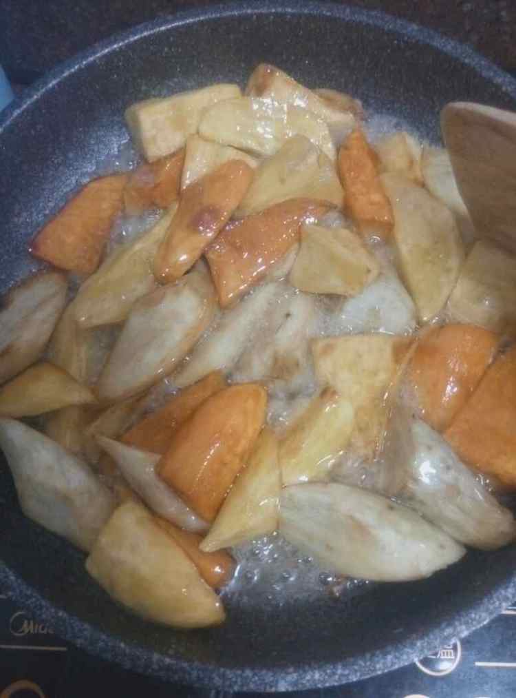 返沙三色地瓜