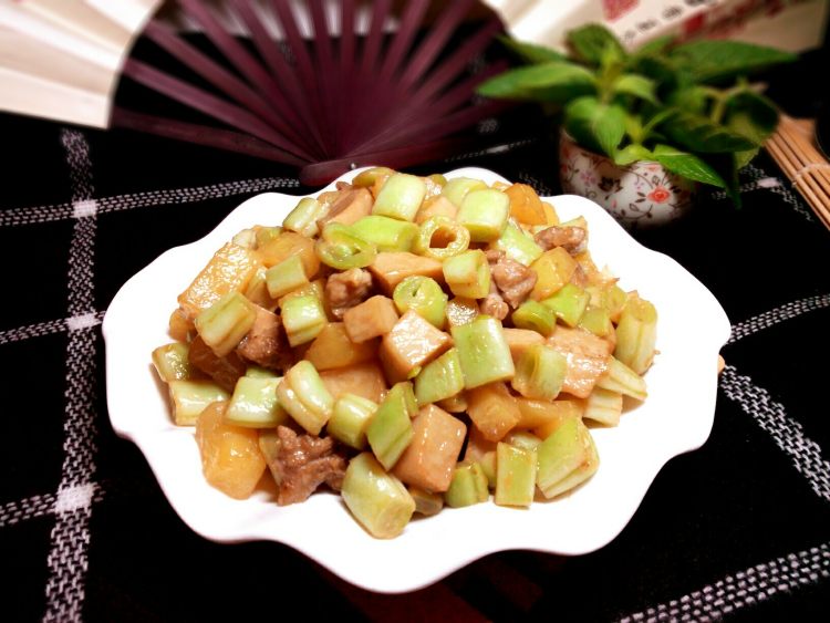 双豆鲍菇鸭丁
