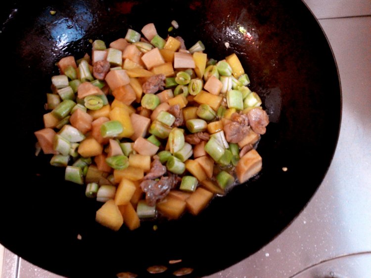 双豆鲍菇鸭丁