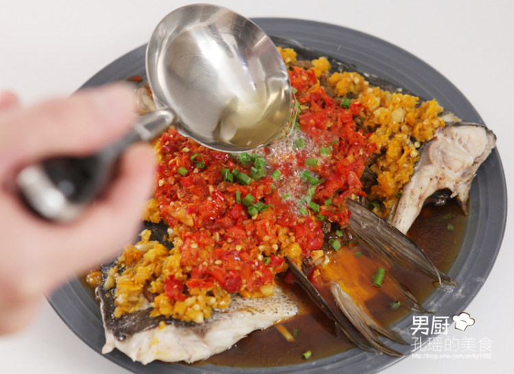 双色剁椒鱼头