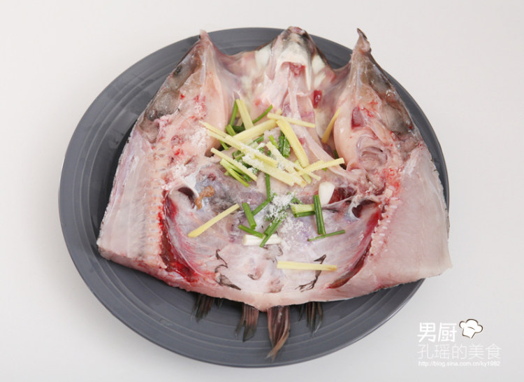 双色剁椒鱼头