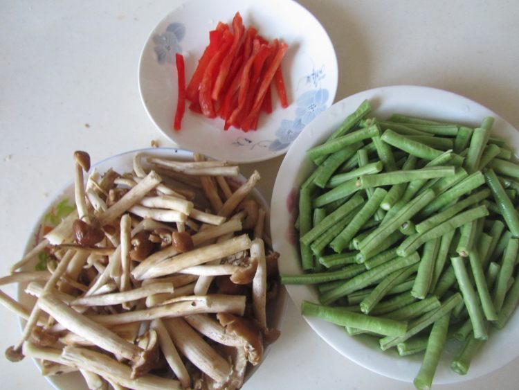 茶树菇炒豆角