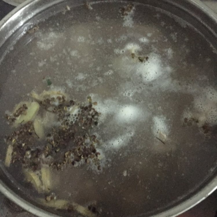 炖排骨汤