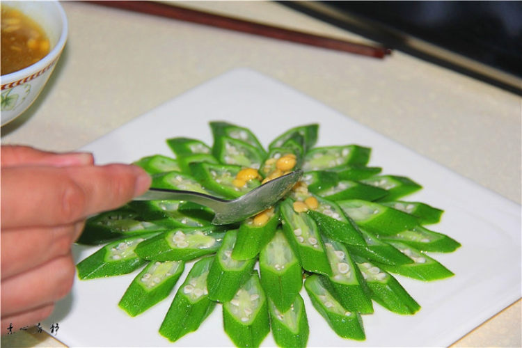凉菜酱香秋葵