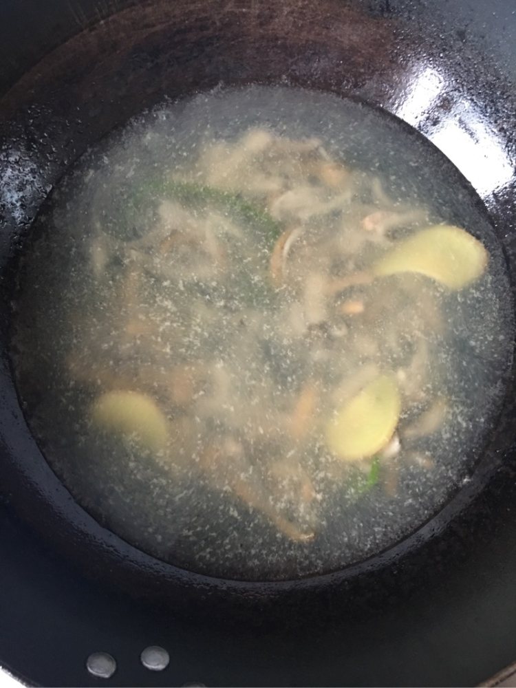 长鱼煮干丝
