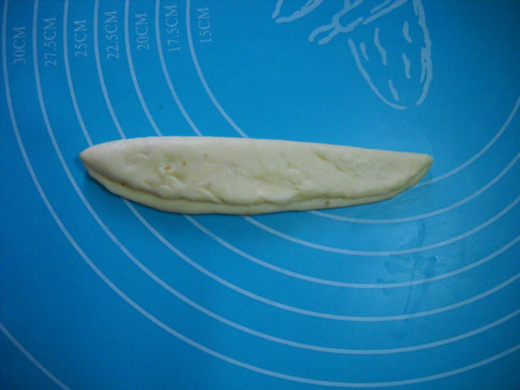 橘红蜂蜜面包卷