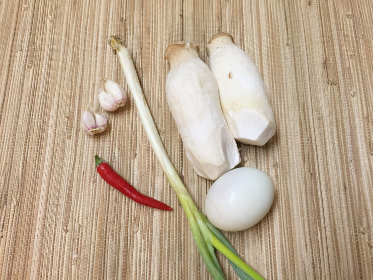 手撕金沙杏鲍菇
