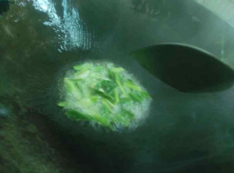 潮汕湿炒牛肉面