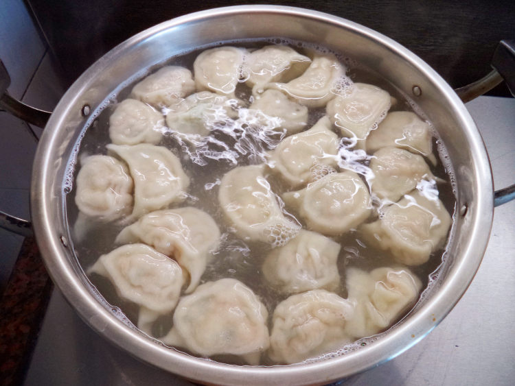 香芹鲜虾鲜肉饺