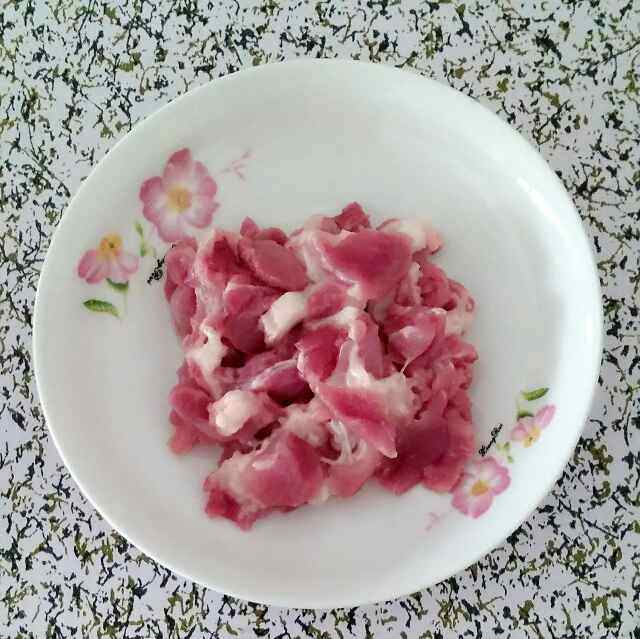 金针菇炒肉