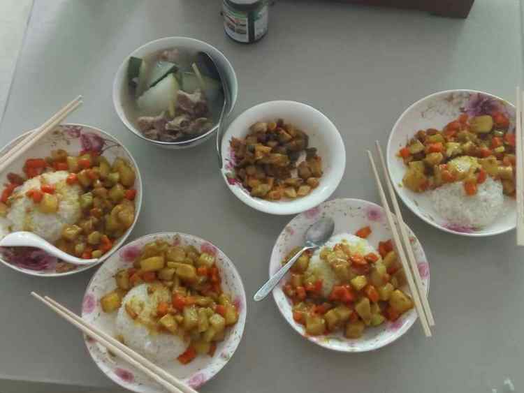 美味可口咖喱土豆饭