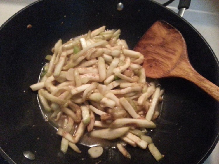 豆瓣酱炒茄子