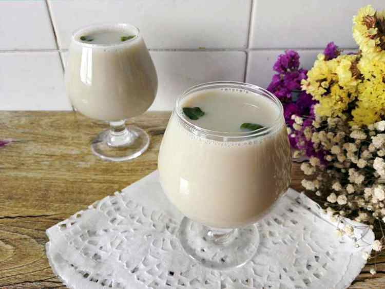 绿豆杏仁豆浆