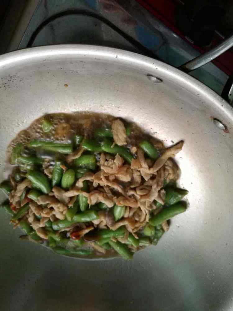 龙豆炒鸡丁