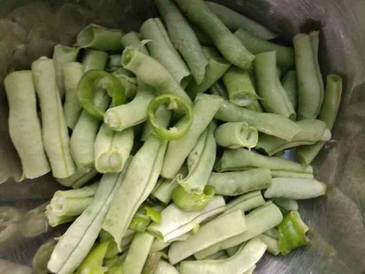 龙豆炒鸡丁