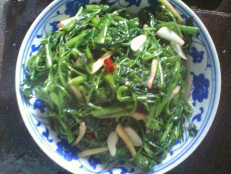 清炒空心菜