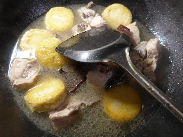 圆素鸡烧龙骨