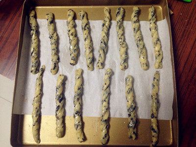 酥脆的芝麻海苔阿拉棒