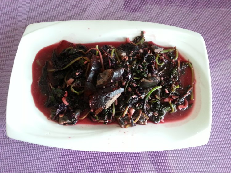 皮蛋烩苋菜