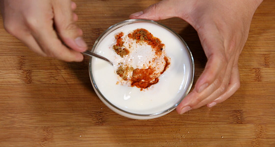 中东风情烤鸡配芝麻菜