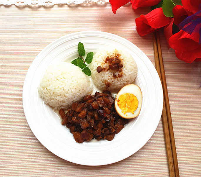 台式卤肉饭