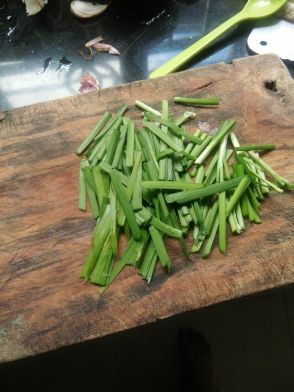 鳗鱼炒韭菜