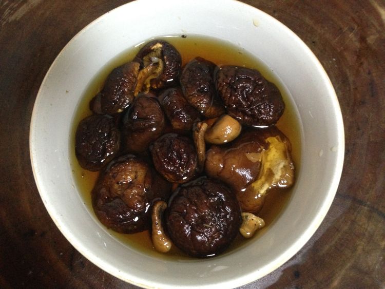 香菇卤肉饭