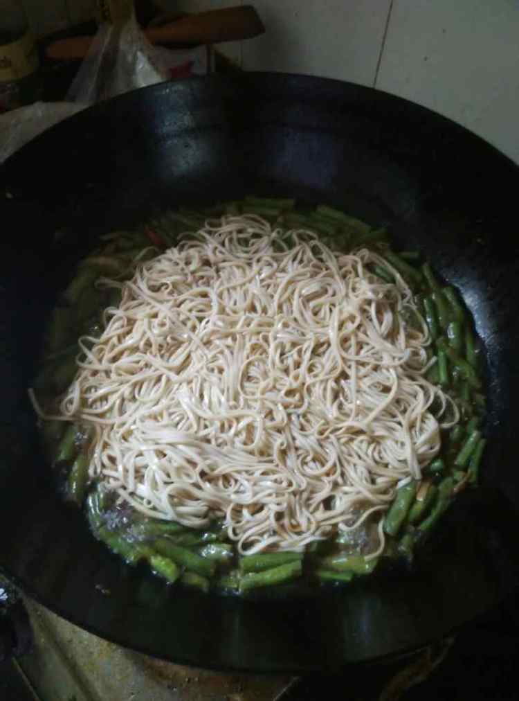 豆角菜面