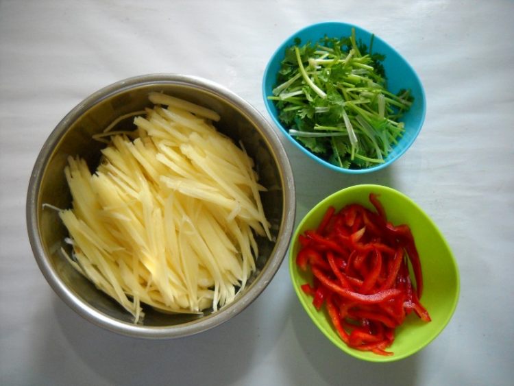 温拌芫荽土豆丝