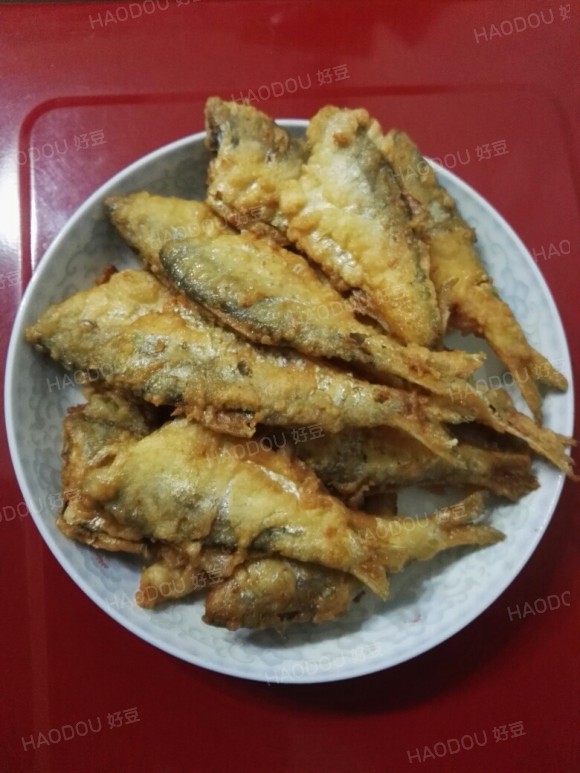 酥脆杂鱼