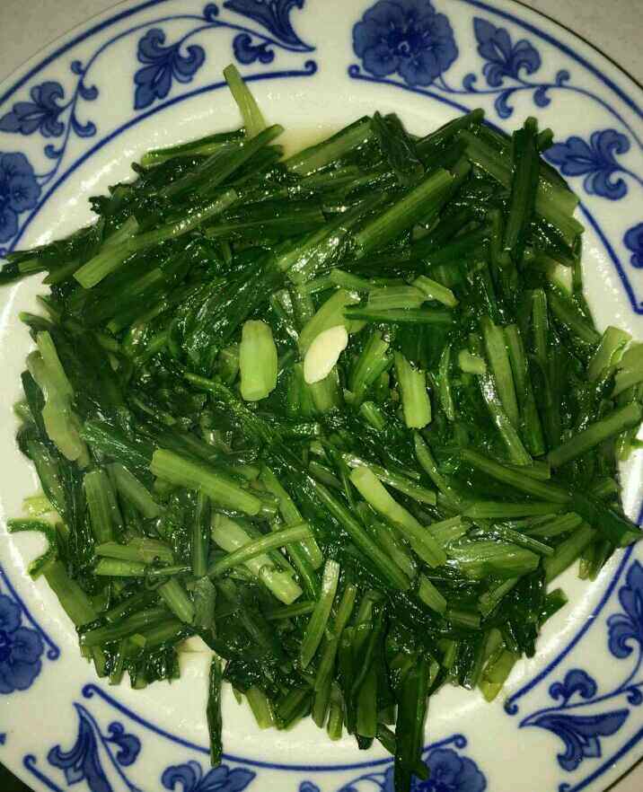 素炒油麦菜