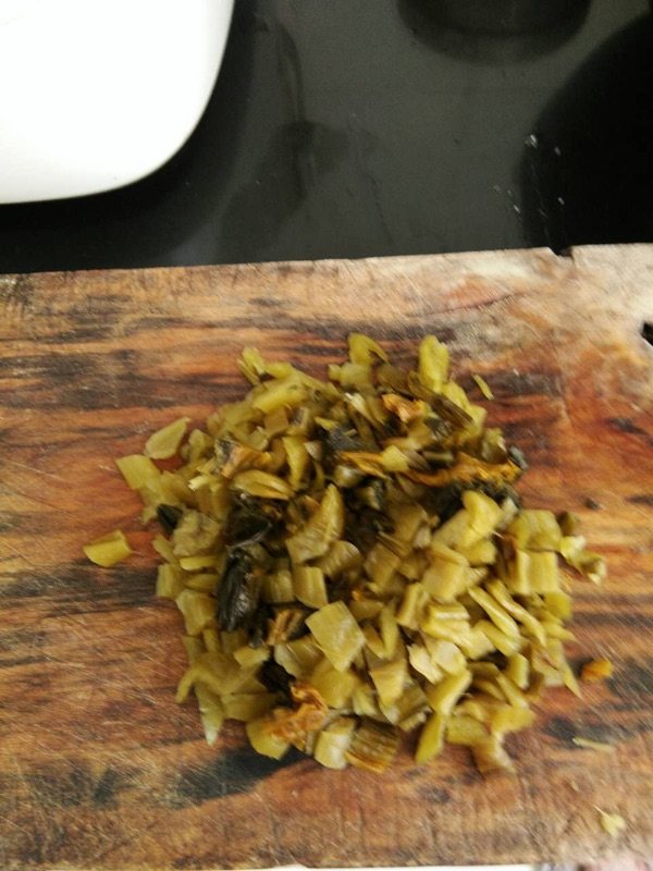 咸菜炒鳝鱼
