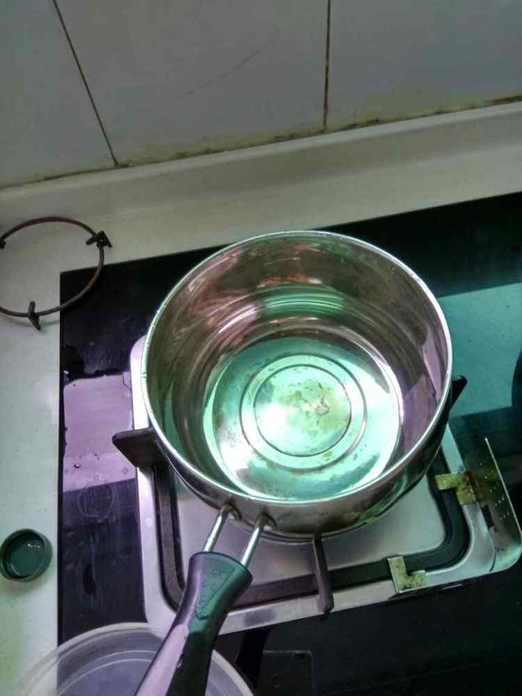 鹌鹑蛋杂菇煲