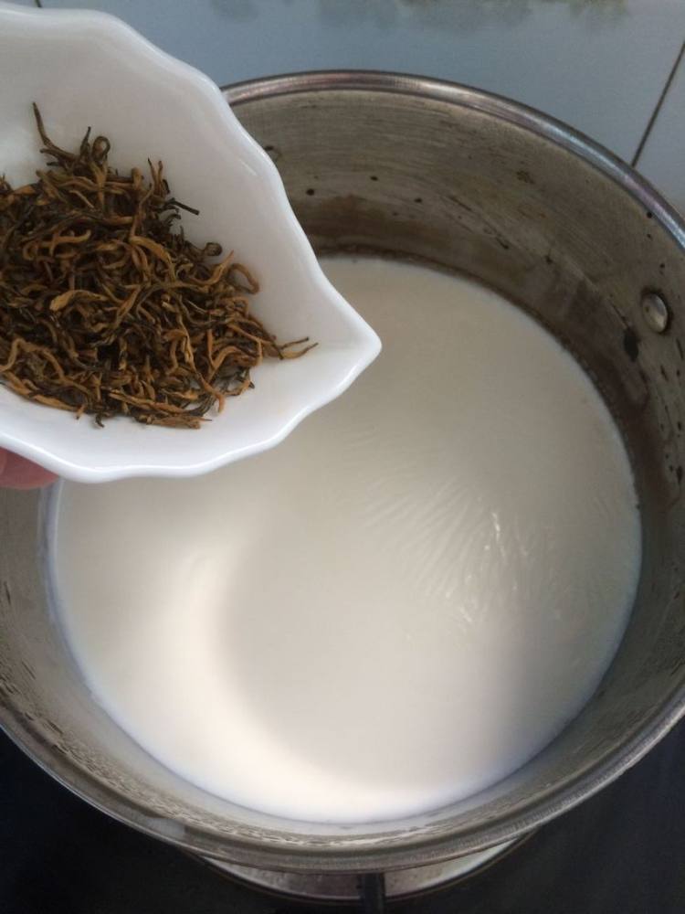 锅煮奶茶