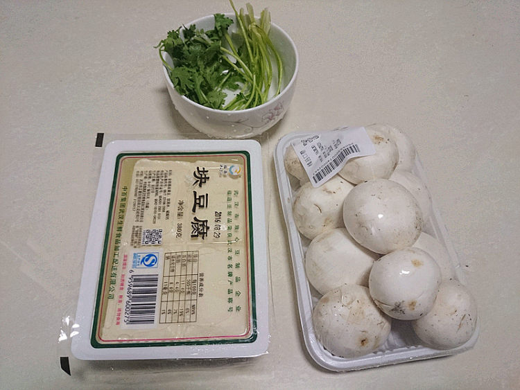 口蘑烧豆腐