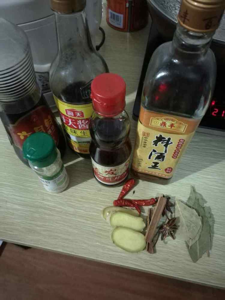 卤鸡爪