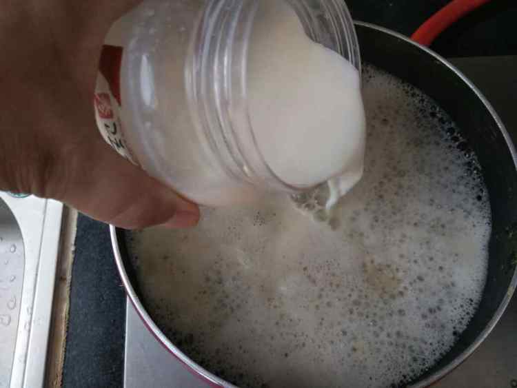 燕麦牛奶水果粥