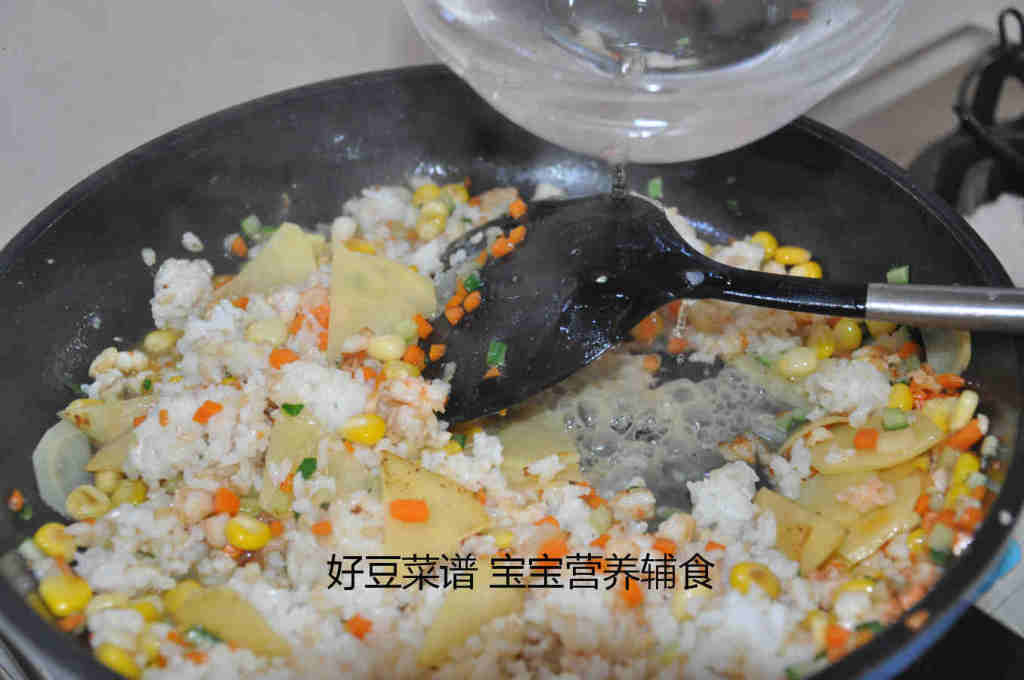 虾仁蔬菜焖饭