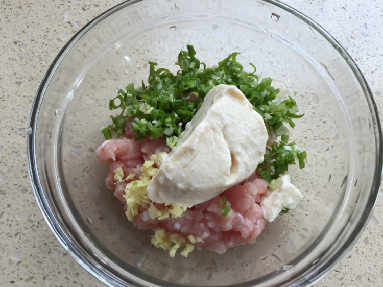 翡翠白菜豆腐肉末水饺