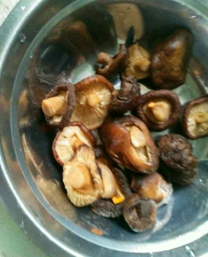 香菇炒白菜