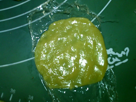广式核桃豆沙月饼