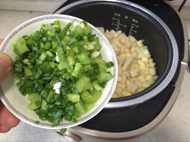 茭白鱼饼饭