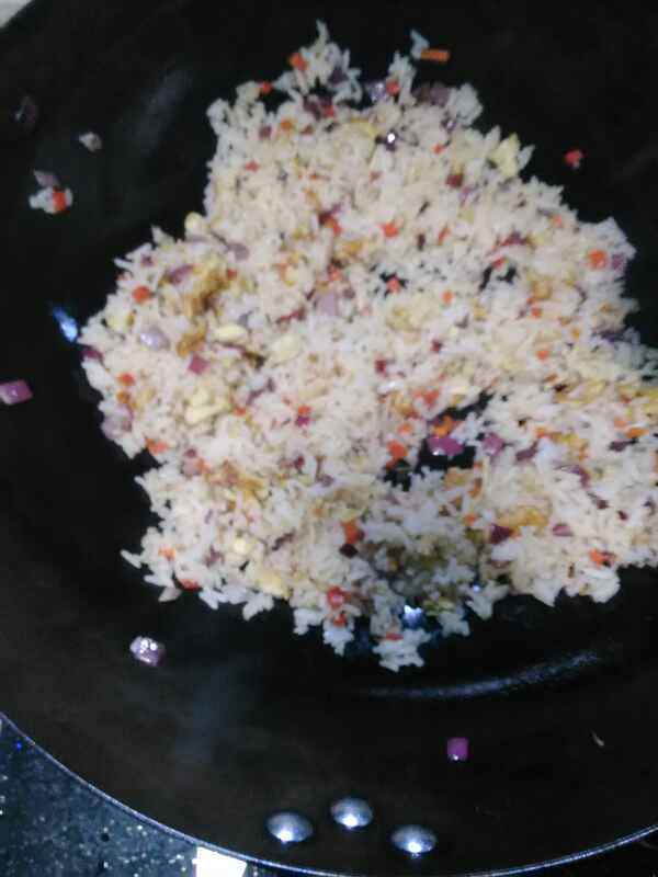 彩色炒饭