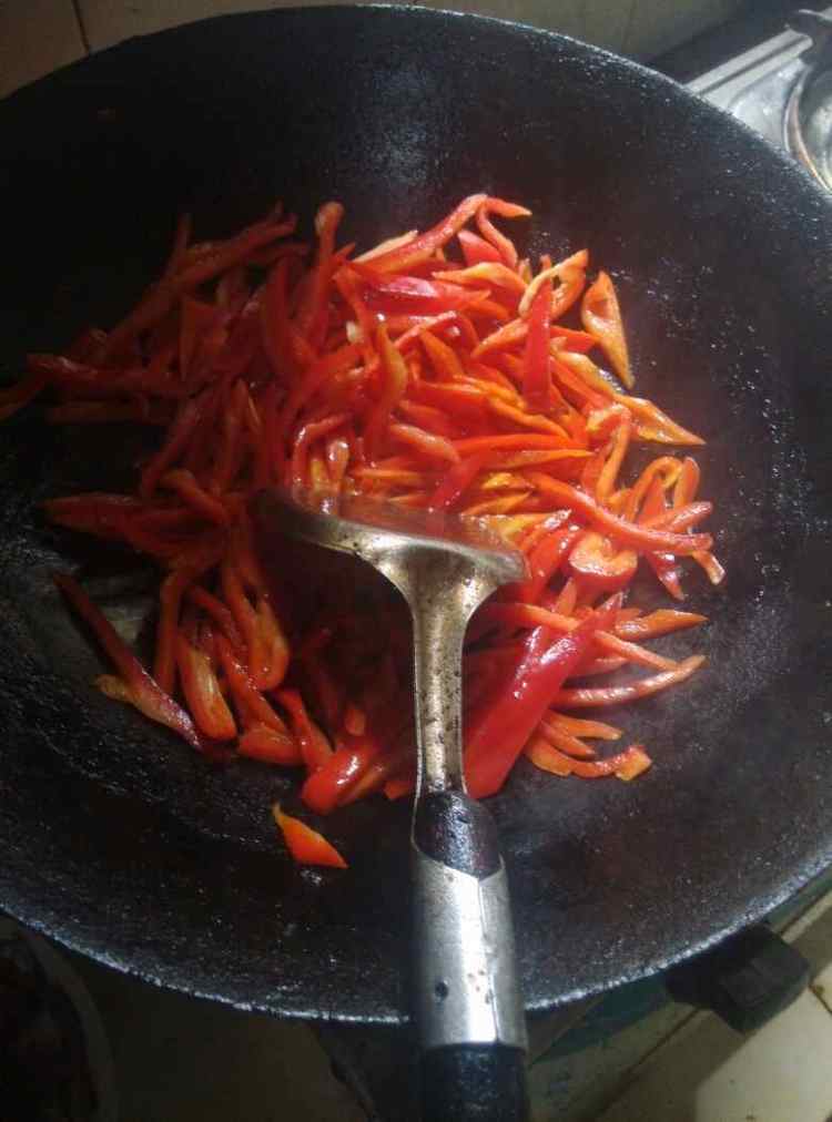 清炒红辣椒