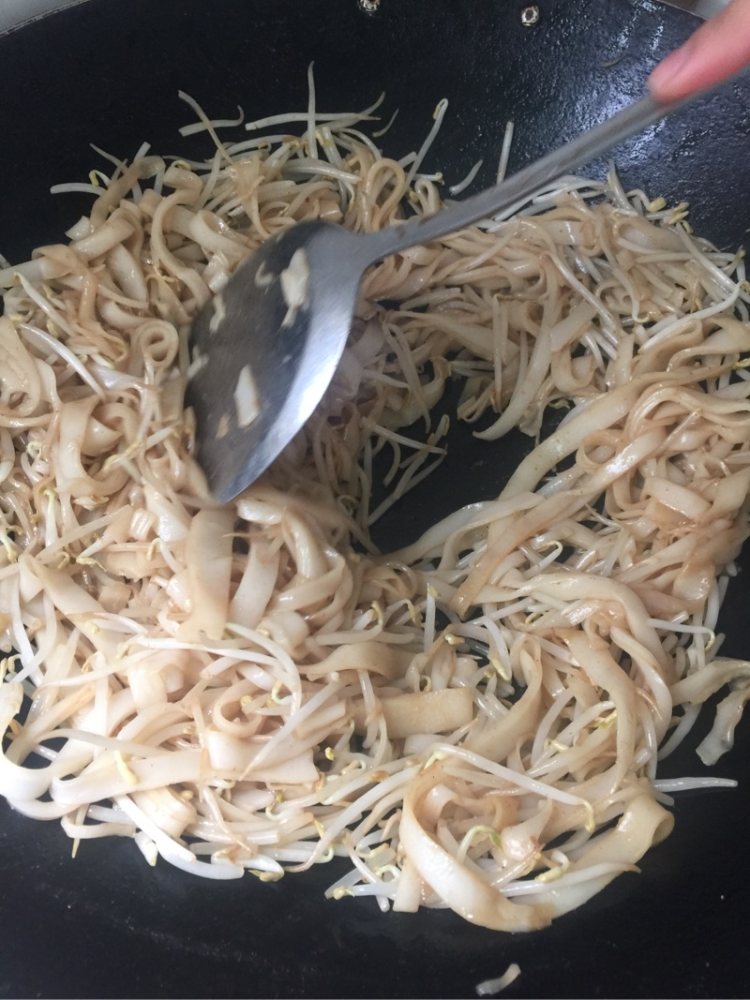 湿炒牛河