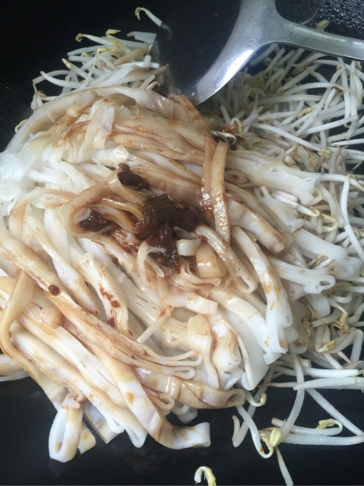 湿炒牛河